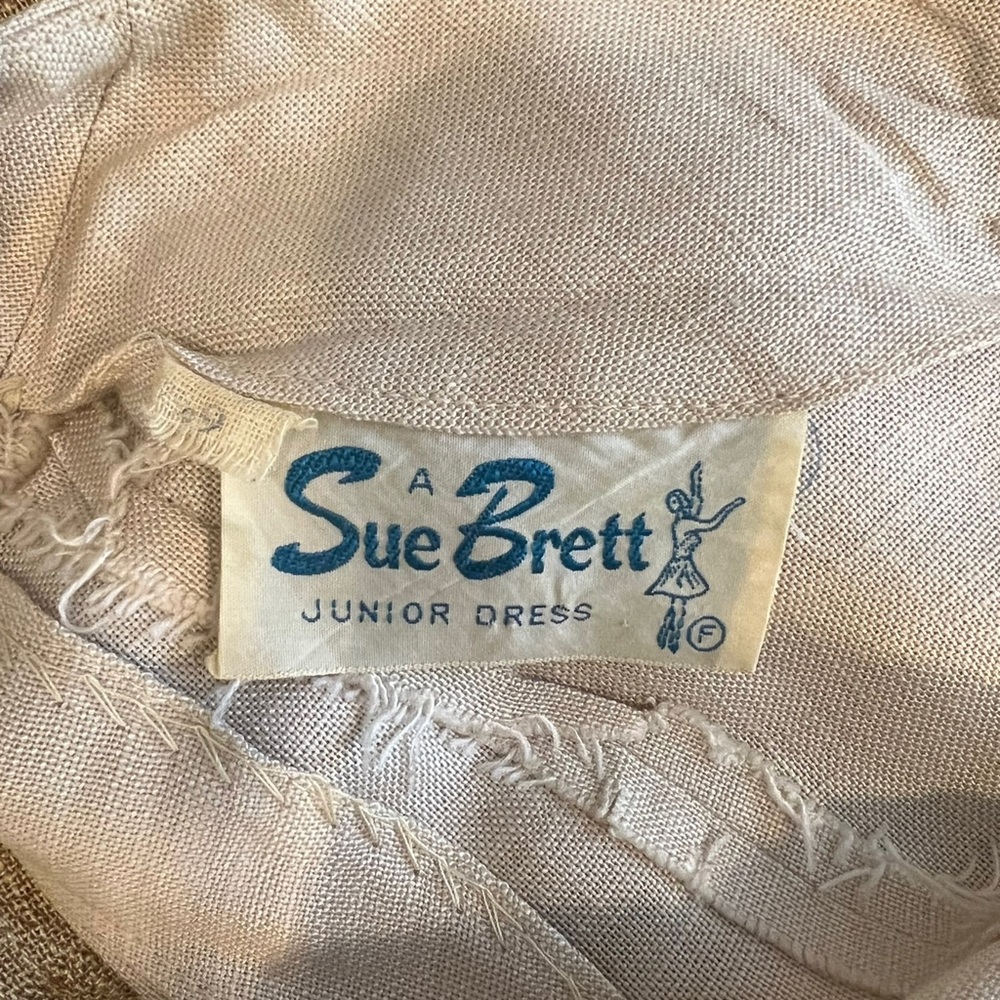 vintage 60s dress suit in tan tweed by Sue Brett -  ILGWU - matching jacket - Picture 9 of 10